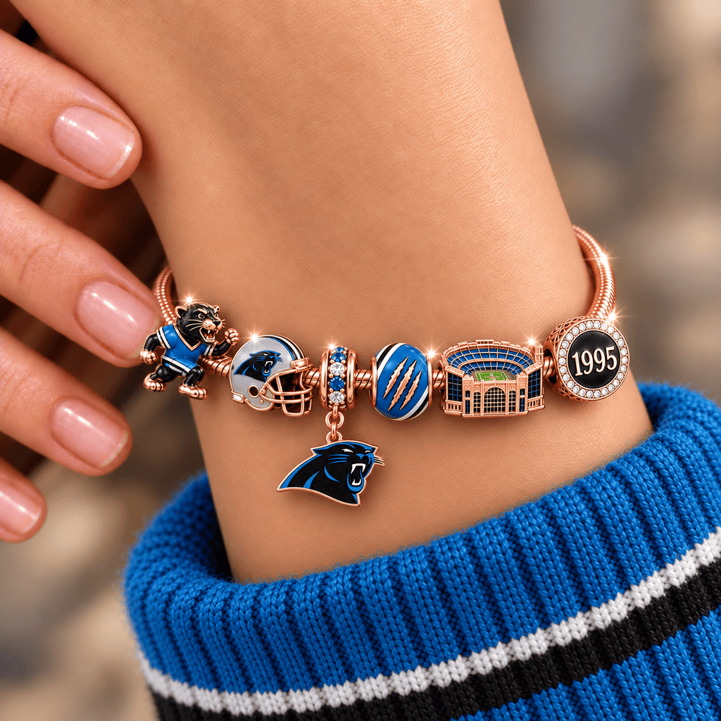 CRPT Gold Charm Bracelet Set NHVH