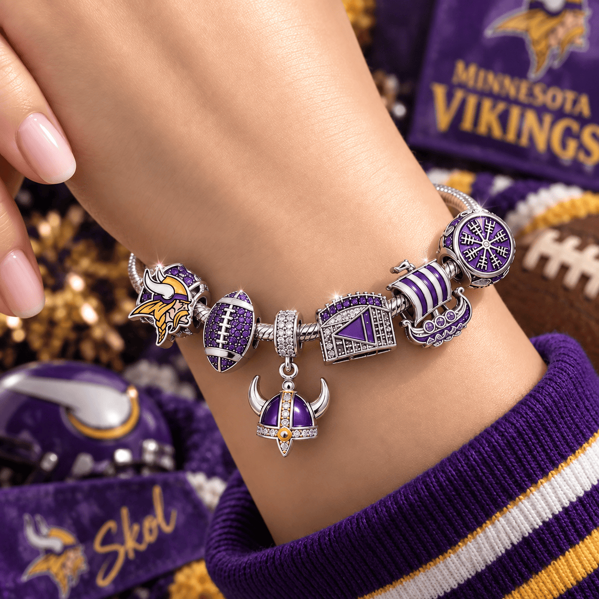MNV Silver Charm Bracelet Set VTH