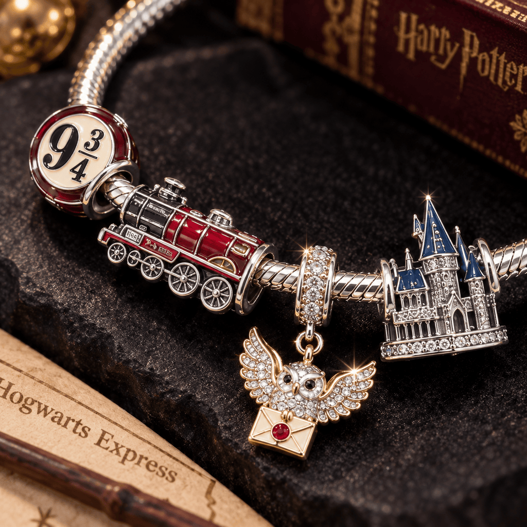 HRP Silver Charm Bracelet Set VTH
